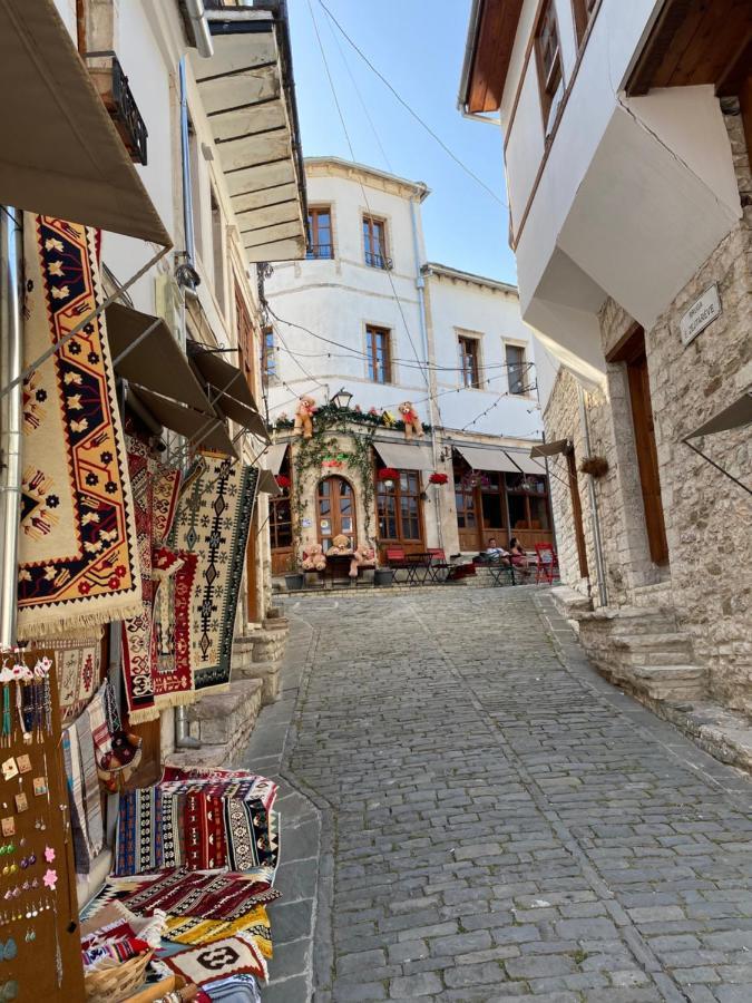 Ballo Apartments Gjirokastër Exterior foto